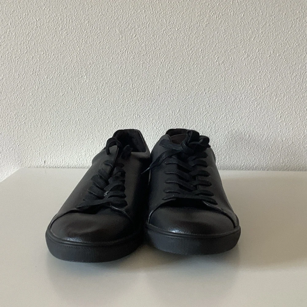 Unlisted Men's Black Leather Low-Top Sneakers - Casual Lace-Up Shoe Size 11